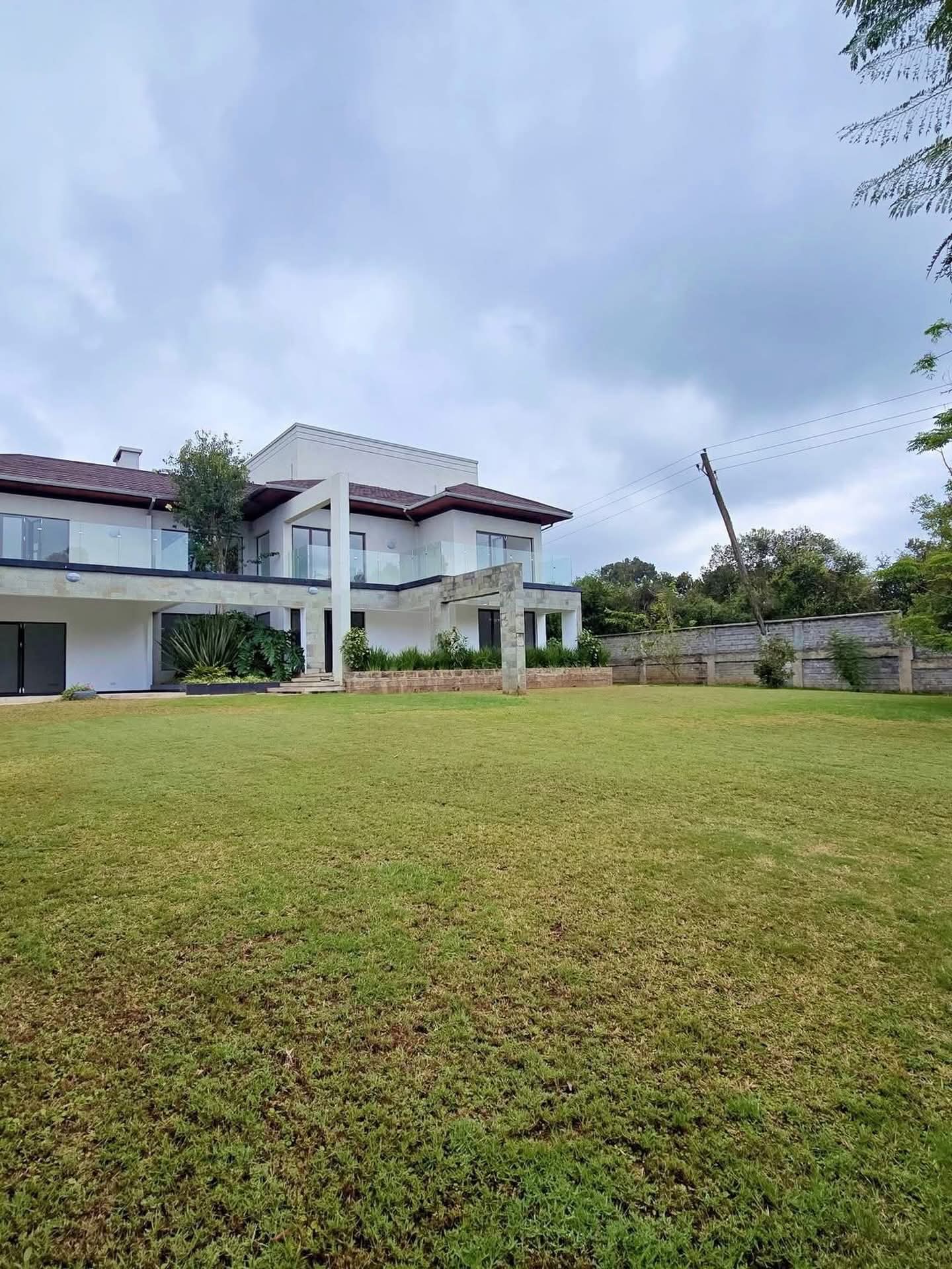 Palatial home - Karen